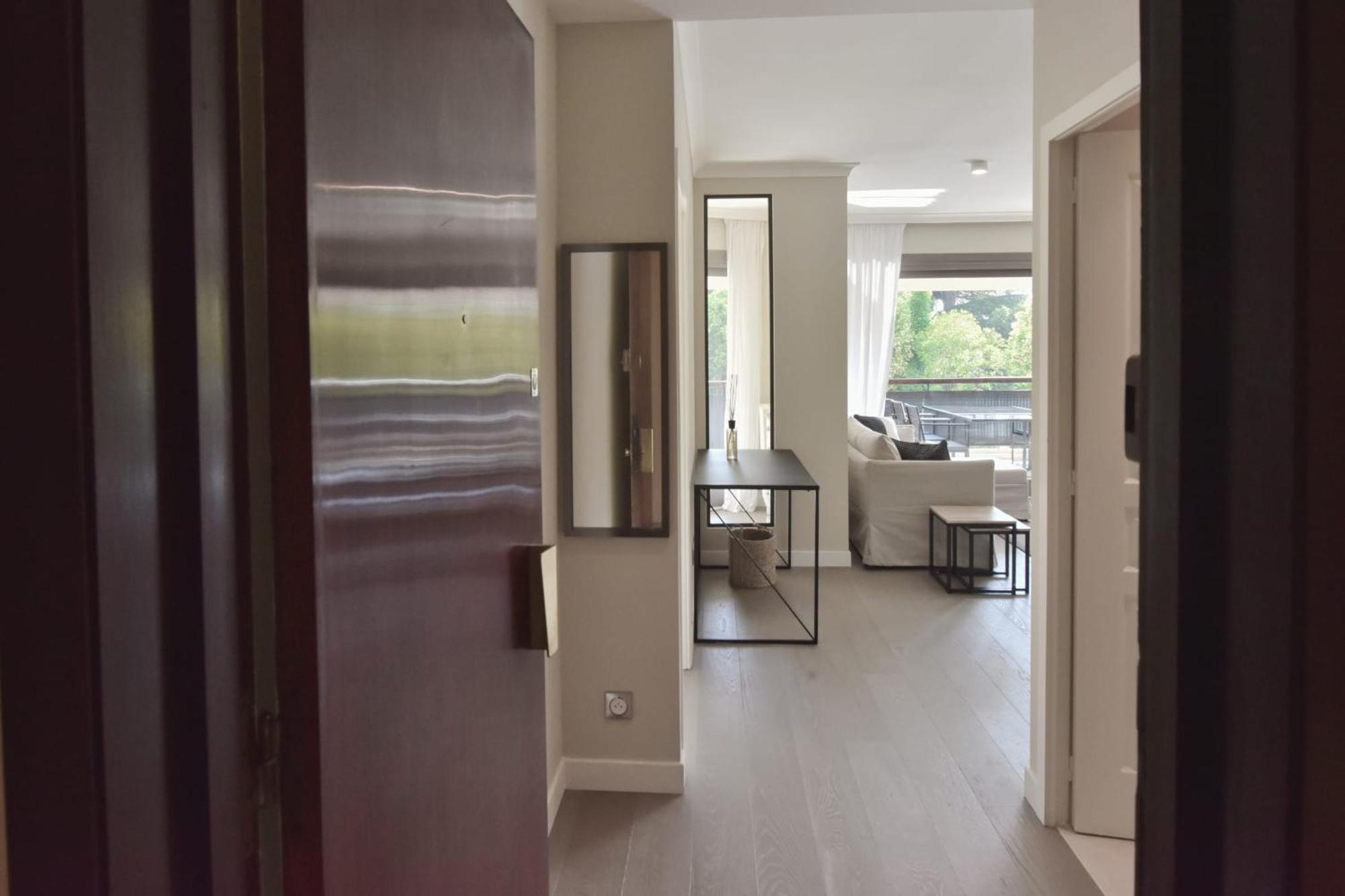 Cannes - 2-Br Flat 15-Min Walk To The Beaches Luaran gambar